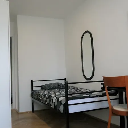Apartment Kamienna Gora *